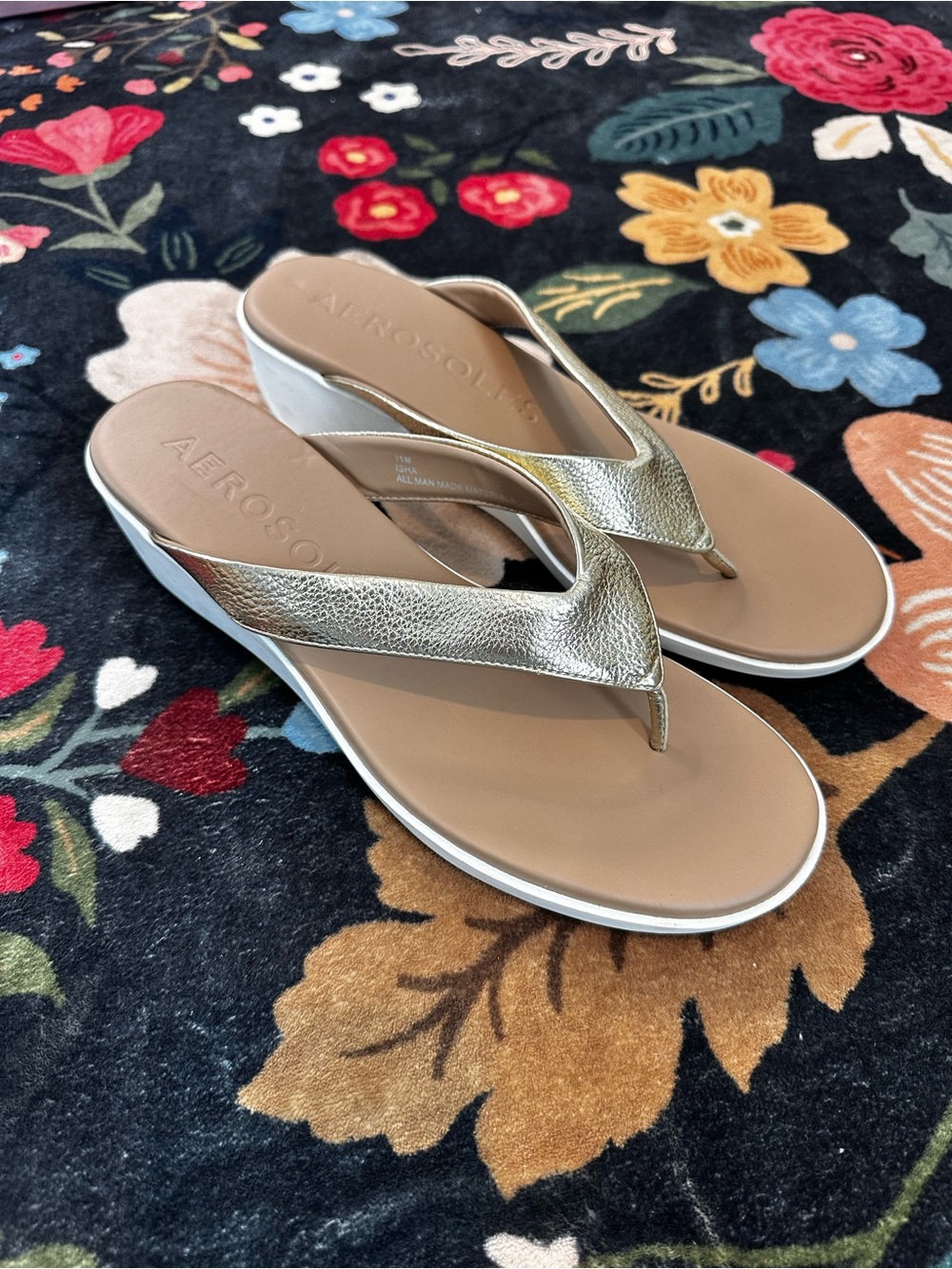 AEROSOLES Metallic Gold Wedge Thong Sandals